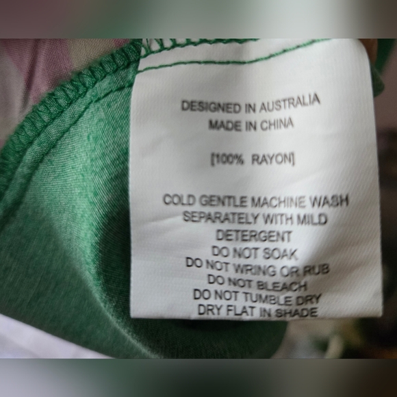 Label Of Love Green Flowy Maxi Dress with Pink Floral Accents ~ Medium - Picture 7 of 7